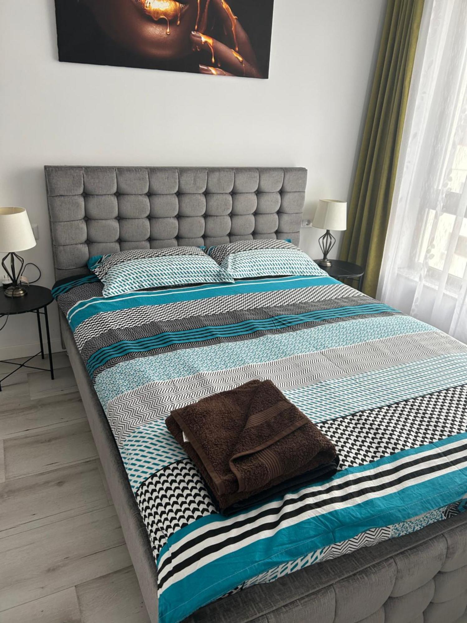 Teo Dem Radulescu -Strand Râmnicu Vâlcea Extérieur photo